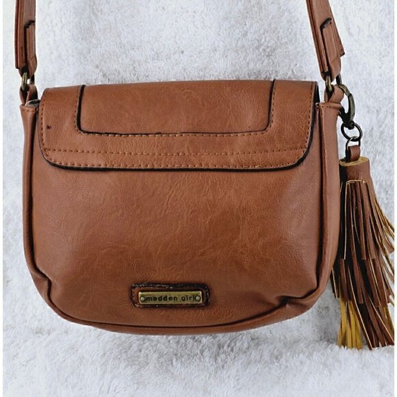 Madden Girls Camel Brown Faux Leather Scalloped Saddle Bag Crossbody Tassel - Picture 6 of 16